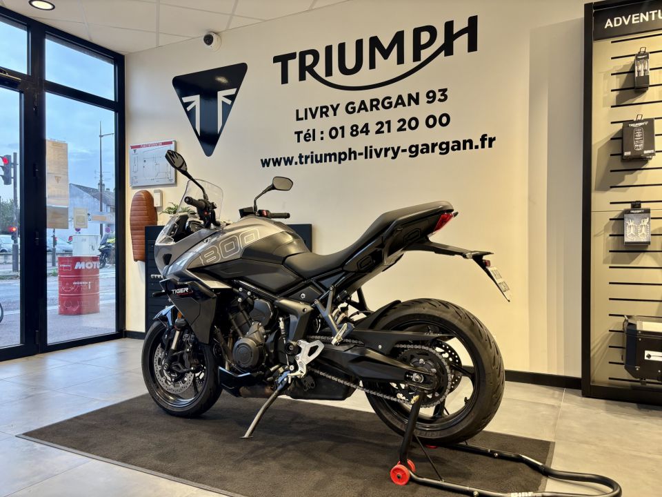 TRIUMPH TIGER 800 4