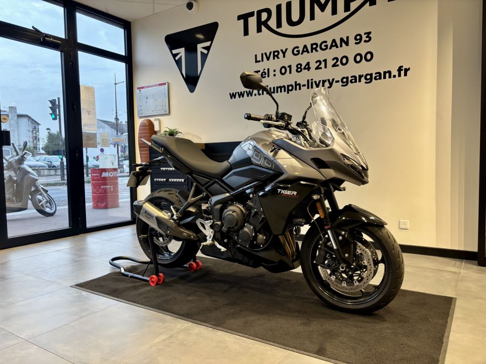 TRIUMPH TIGER 800 4