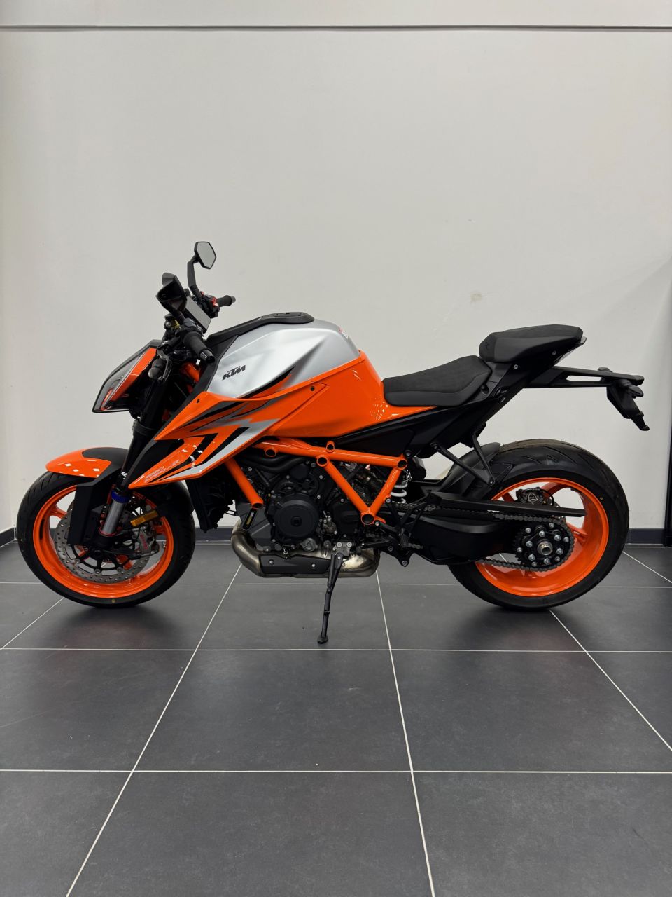 KTM 1290 SUPER DUKE R EVO 4