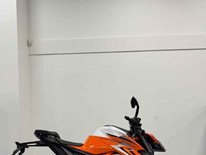 KTM 1290 SUPER DUKE R EVO 4