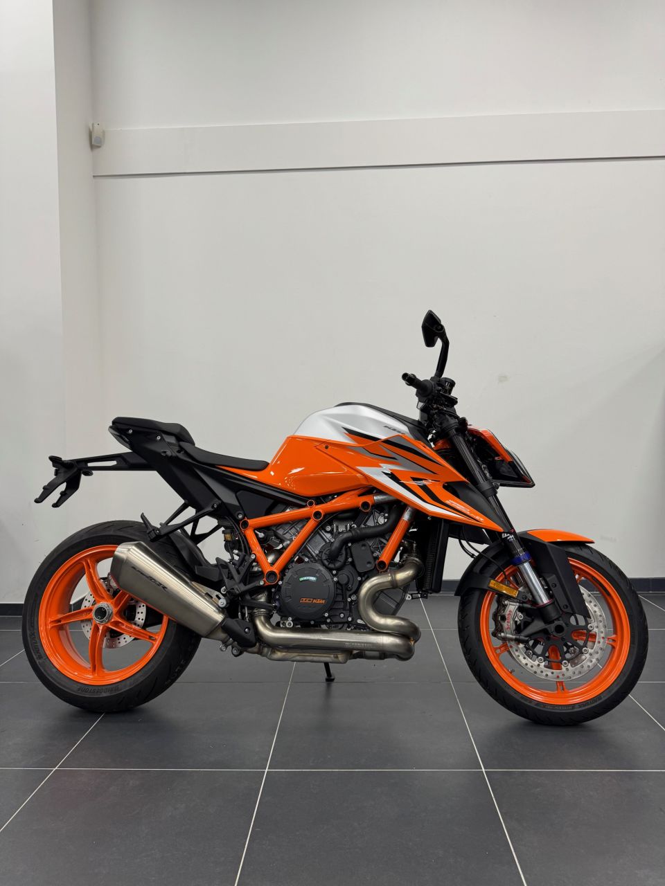 KTM 1290 SUPER DUKE R EVO 4