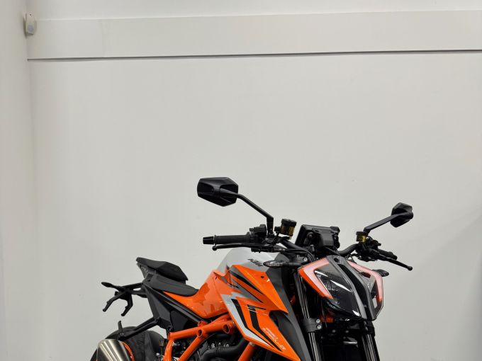KTM 1290 SUPER DUKE R EVO 4