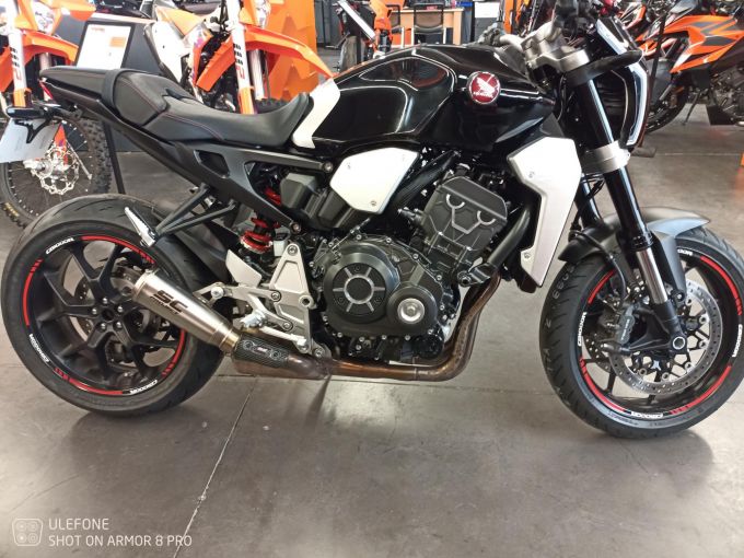 HONDA CB 1000 RA 4