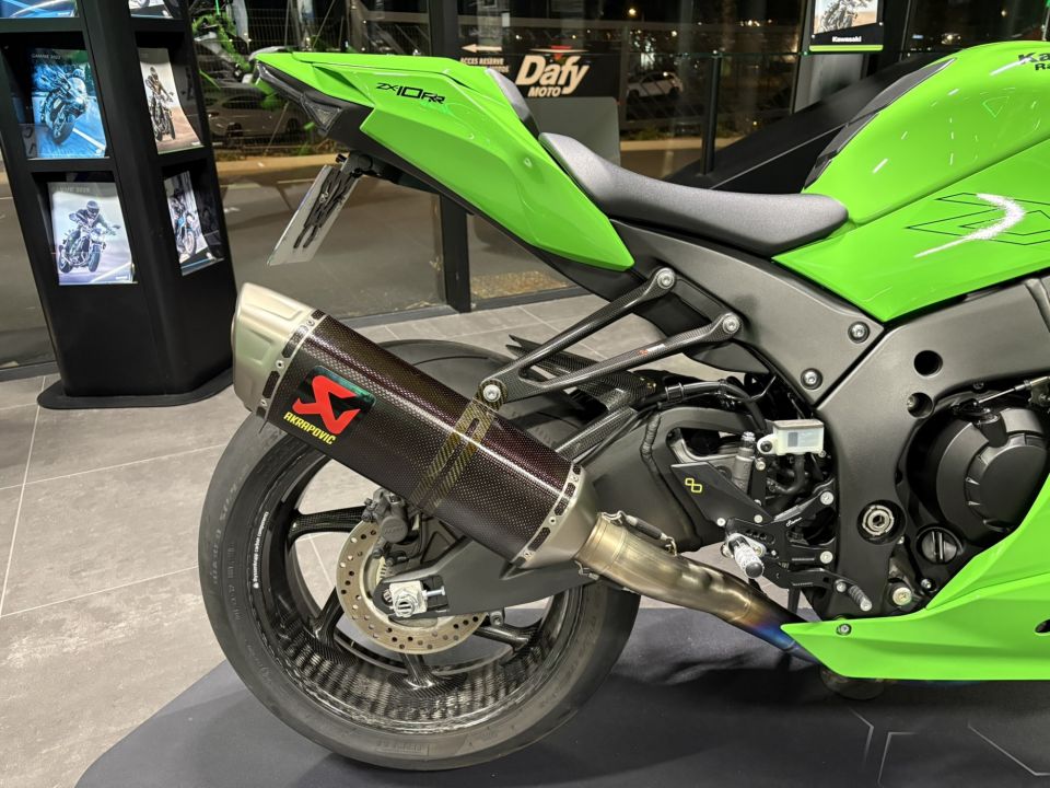 KAWASAKI ZX-10RR 4