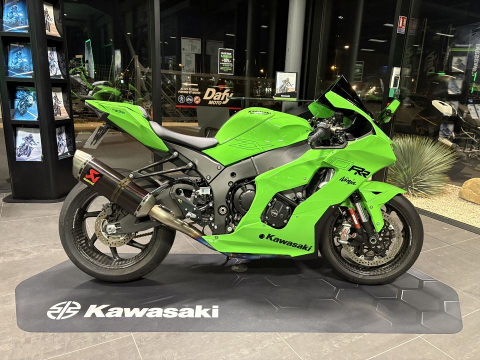 KAWASAKI ZX-10RR 4