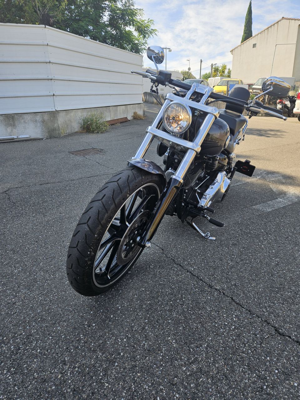 HARLEY-DAVIDSON SOFTAIL BREAKOUT 1690 4