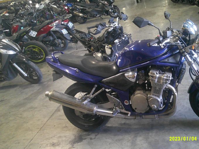 SUZUKI GSF 650 N BANDIT 4