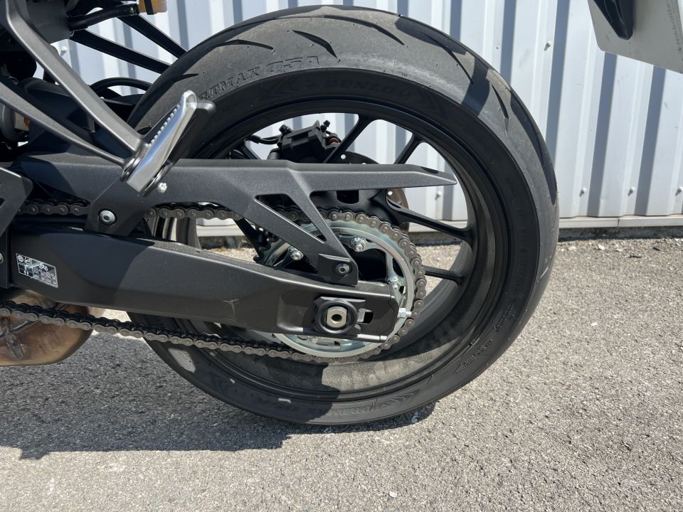 YAMAHA MT-07 4
