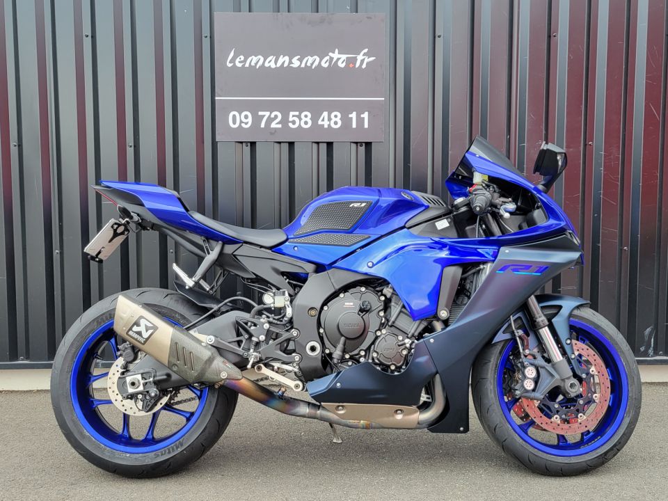 YAMAHA YZF 1000 R1 4