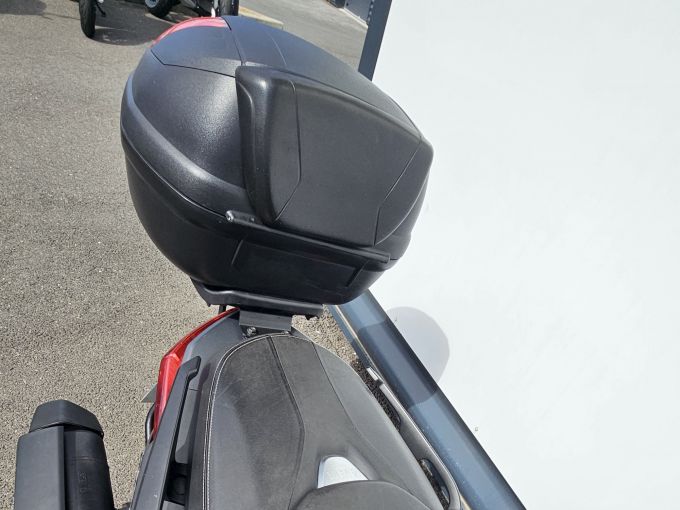 YAMAHA X-MAX 400 4