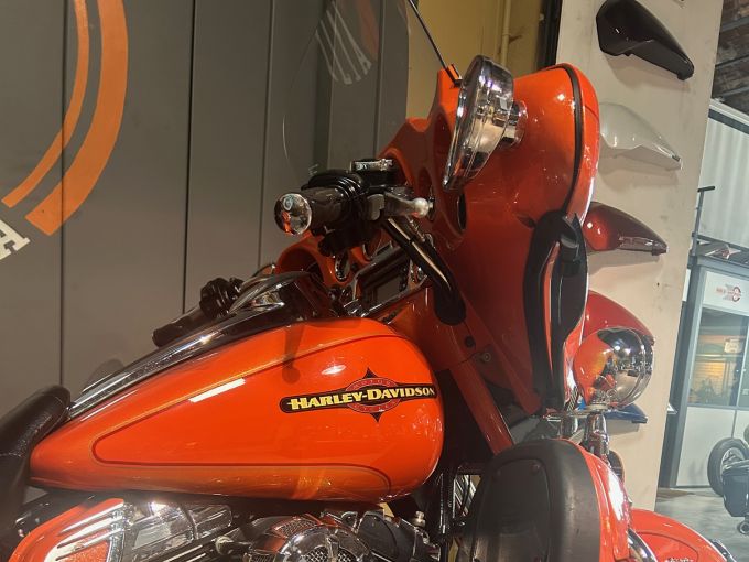 HARLEY-DAVIDSON TOURING ELECTRA GLIDE 1690 LIMITED 4