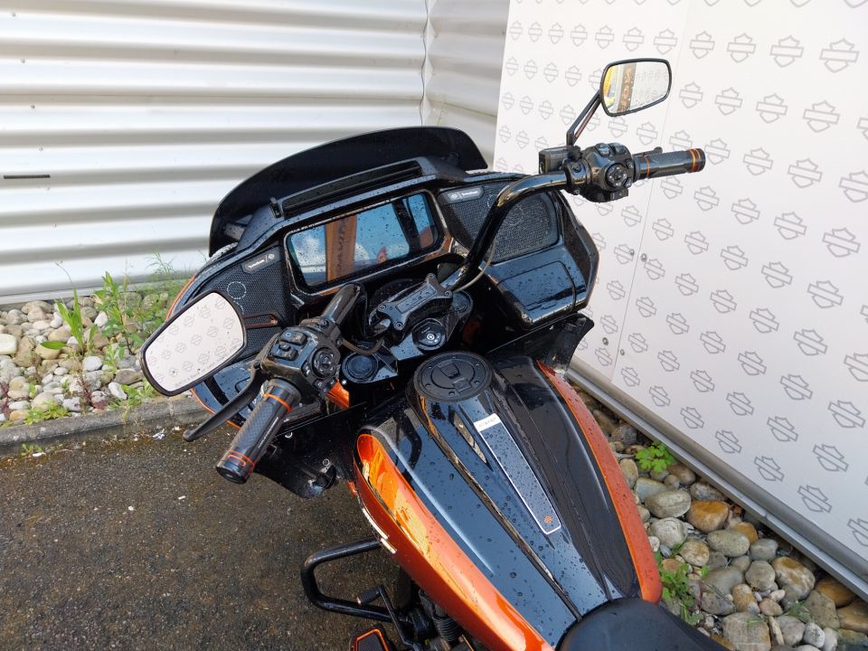 HARLEY-DAVIDSON TOURING ROAD GLIDE 1977 CVO 4