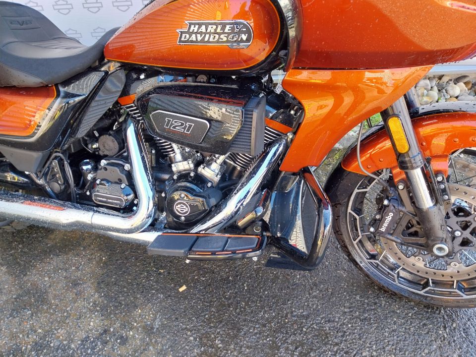 HARLEY-DAVIDSON TOURING ROAD GLIDE 1977 CVO 4