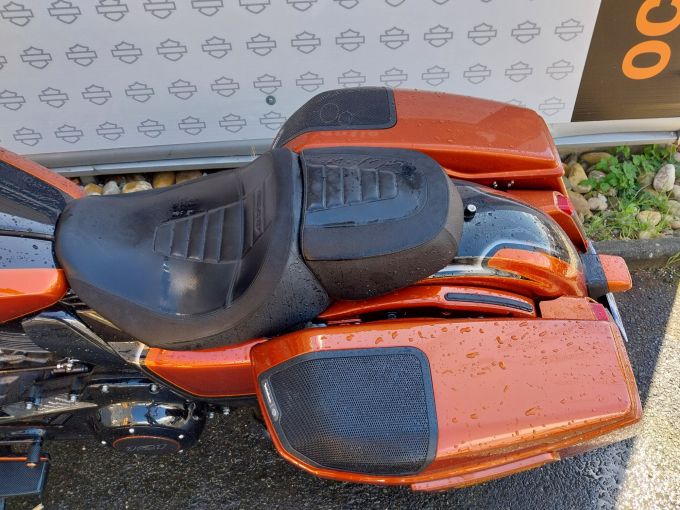 HARLEY-DAVIDSON TOURING ROAD GLIDE 1977 CVO 4