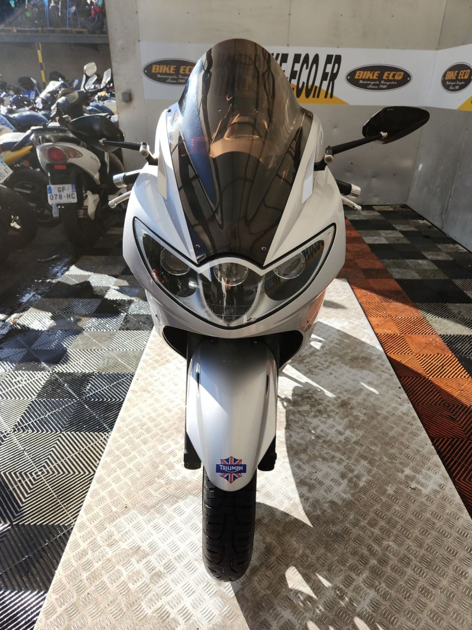 TRIUMPH Sprint 1050 GT 4