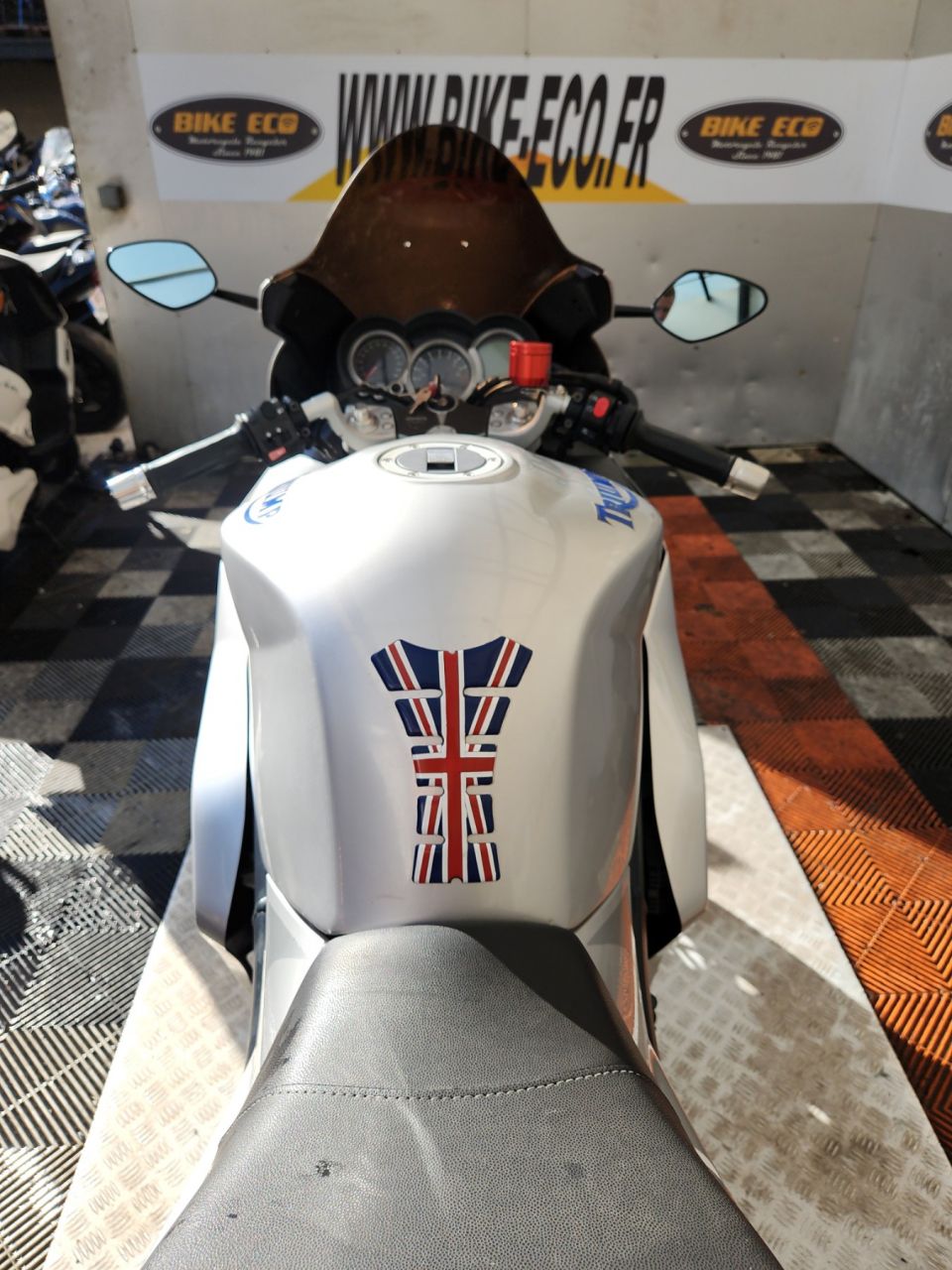 TRIUMPH Sprint 1050 GT 4