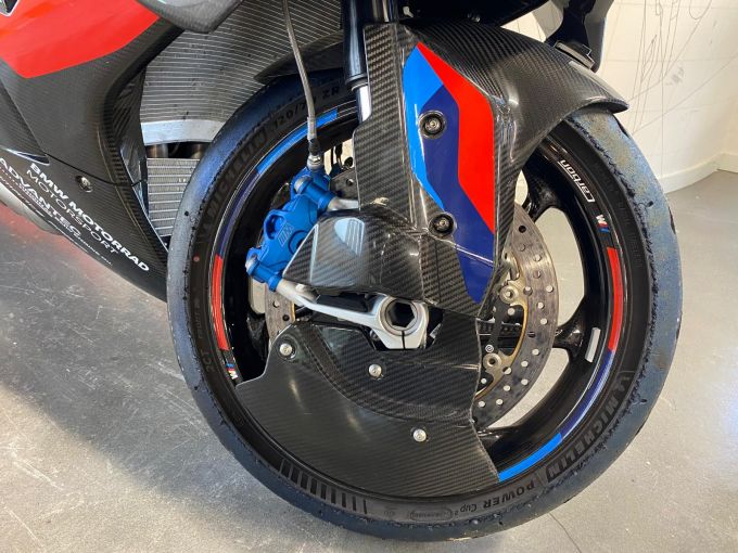BMW M 1000RR 4