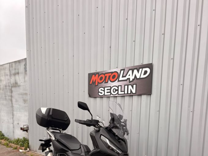 HONDA X-ADV 4