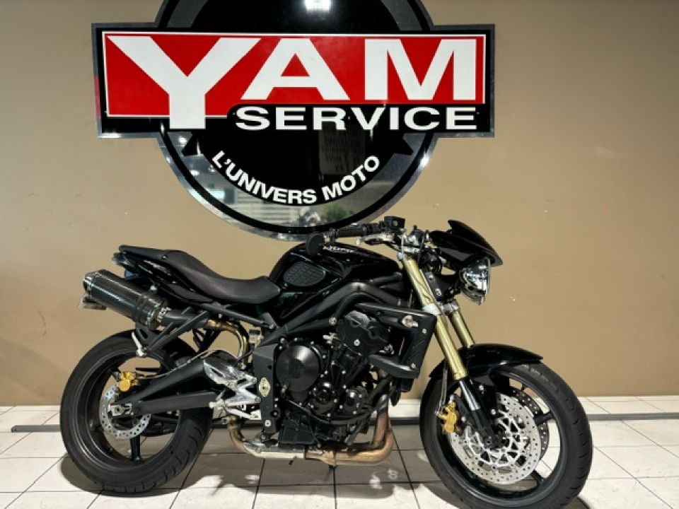 TRIUMPH STREET TRIPLE 675 4