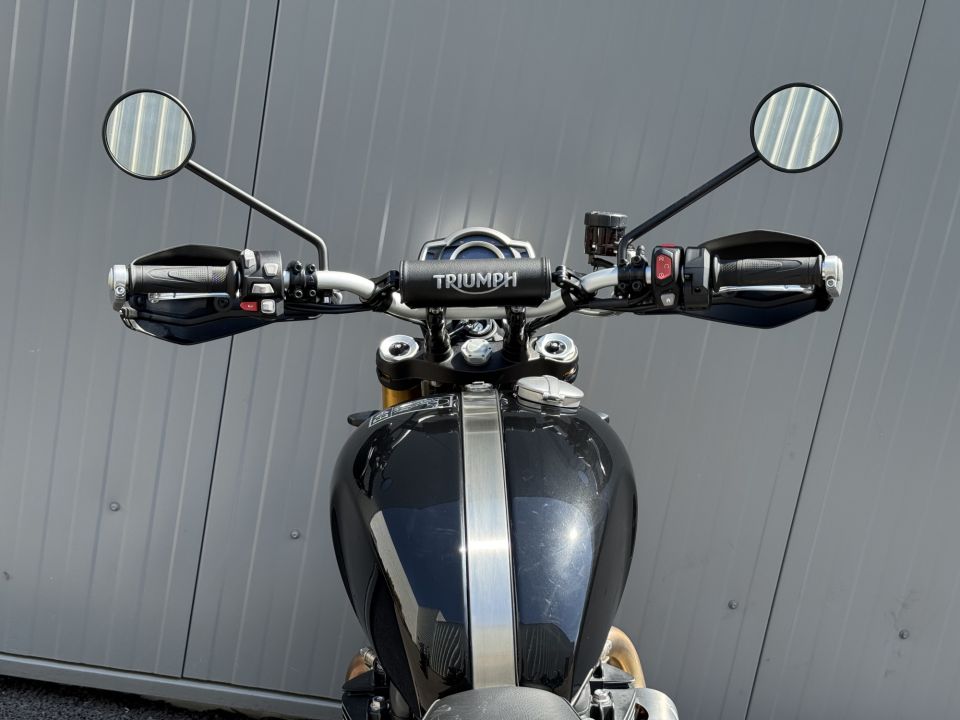 TRIUMPH SCRAMBLER 1200 XE 4