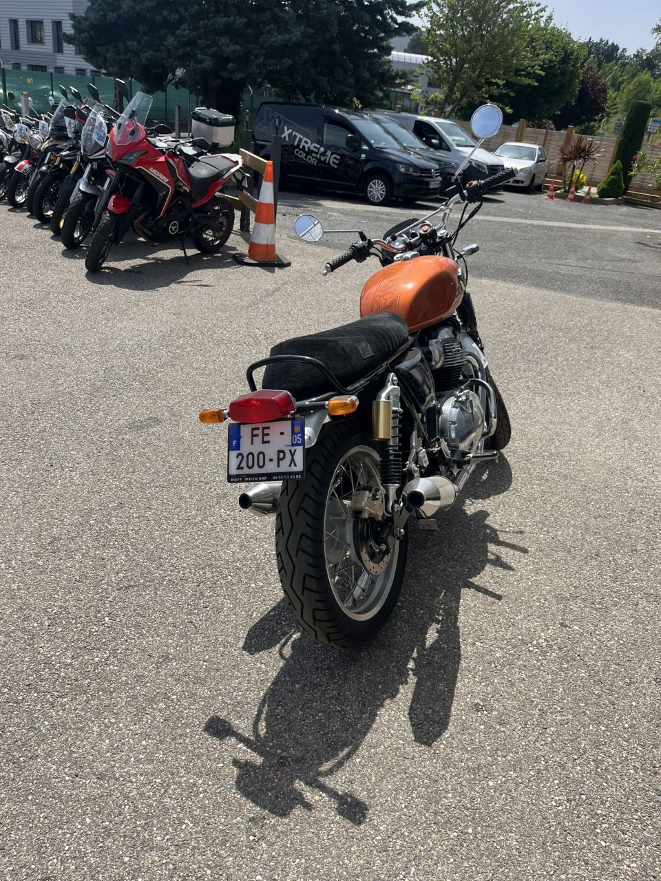 ROYAL ENFIELD INTERCEPTOR 4