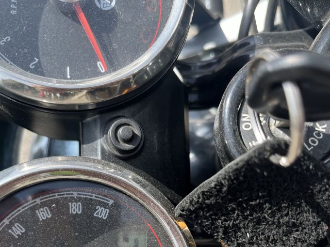 ROYAL ENFIELD INTERCEPTOR 4