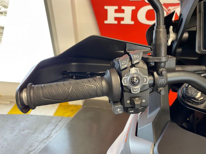 KTM 1290 SUPER ADVENTURE S 4