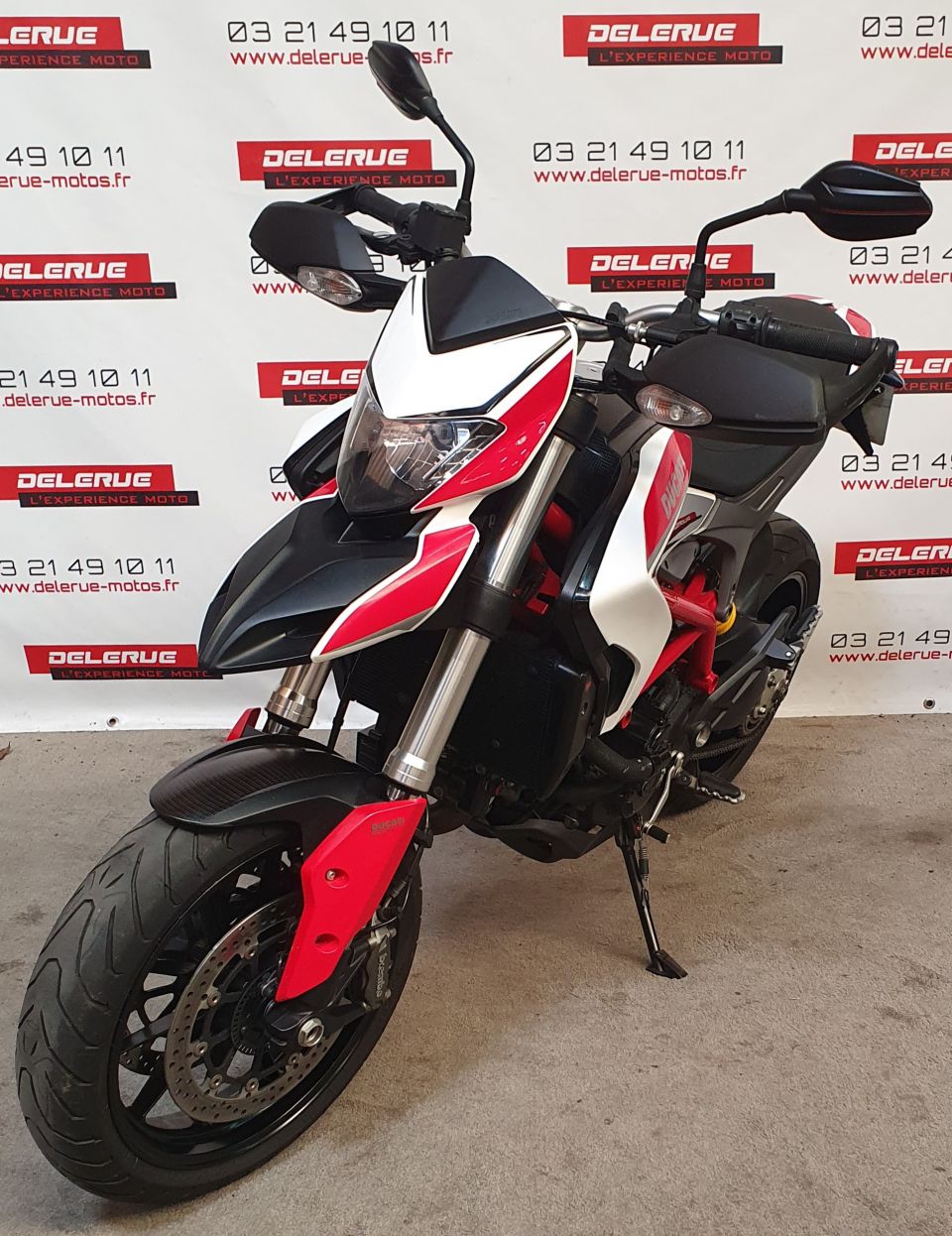 DUCATI HYPERMOTARD 4