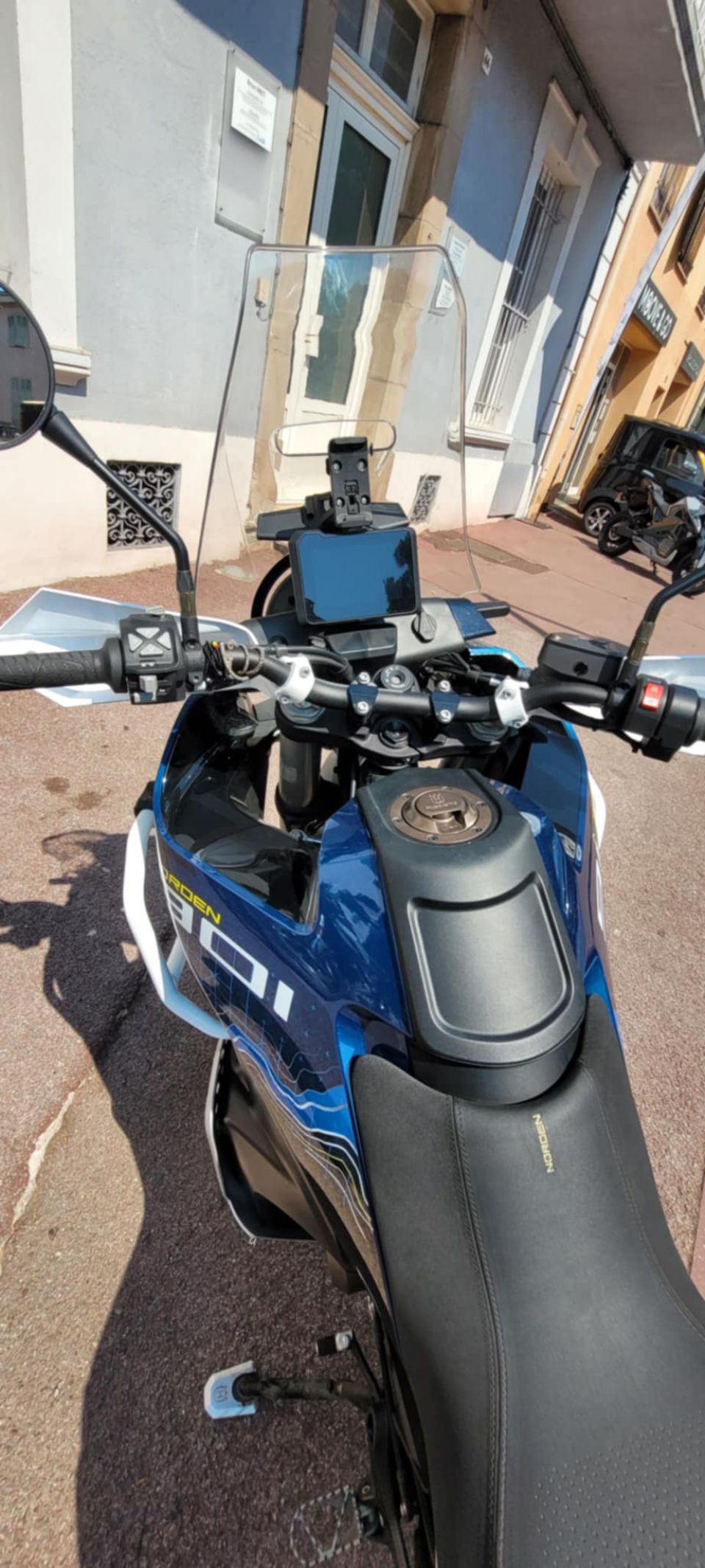 HUSQVARNA NORDEN 901 EXPEDITION 4