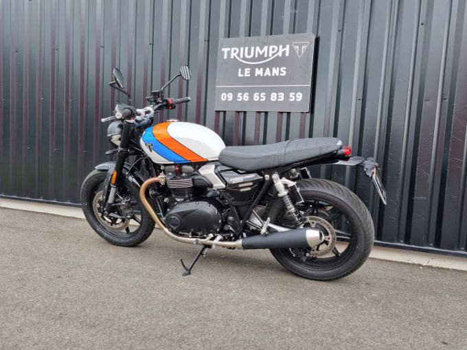 TRIUMPH SPEED TWIN 900 4