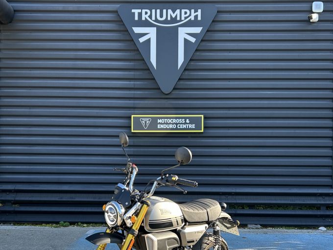 BLUROC MOTORCYCLE X BONGO 4