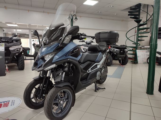 KYMCO CV3 550 4