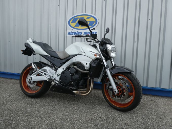 SUZUKI GSR 600 4