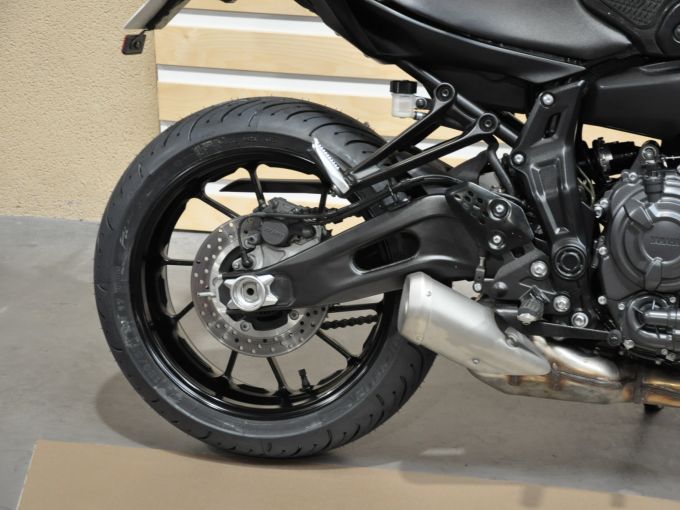 YAMAHA MT-07 (47.5CV) 4