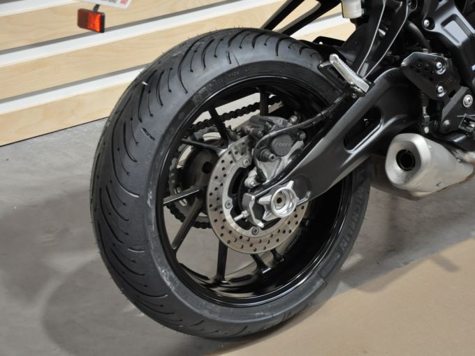 YAMAHA MT-07 (47.5CV) 4