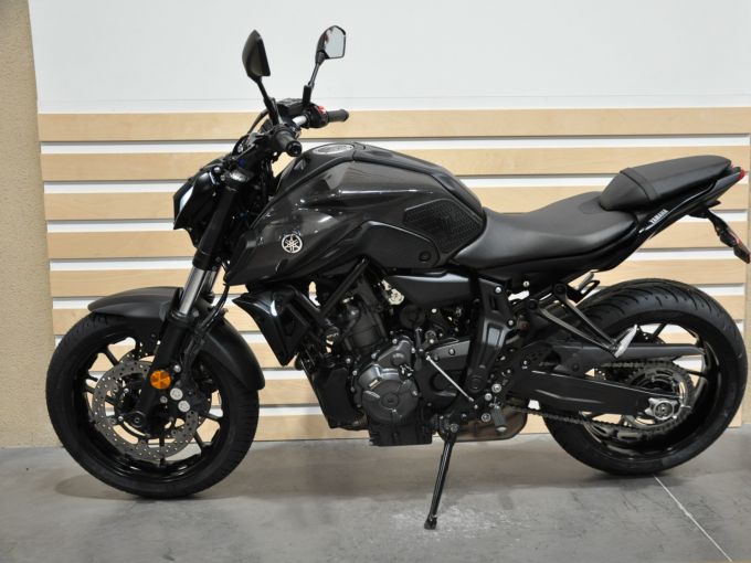 YAMAHA MT-07 (47.5CV) 4