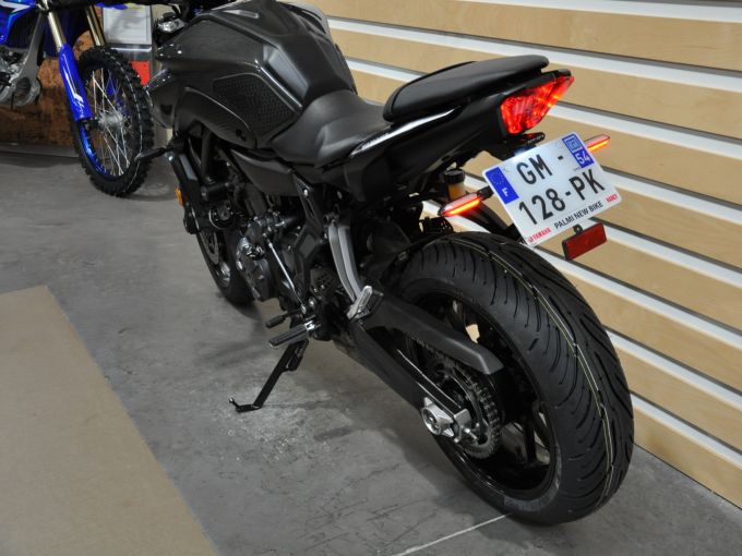 YAMAHA MT-07 (47.5CV) 4