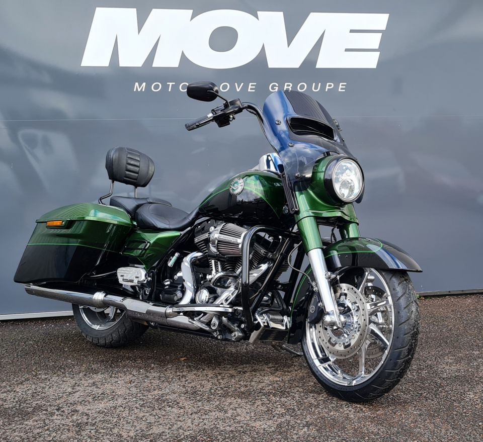 HARLEY-DAVIDSON TOURING ROAD KING 1800 CVO 4