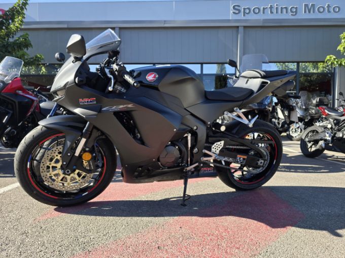 HONDA CBR600RR 4