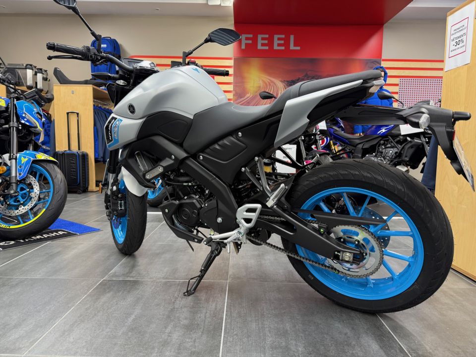 YAMAHA MT-125 ABS 4