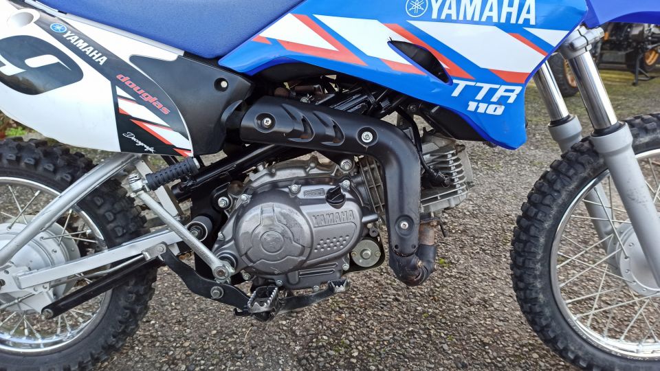 YAMAHA TT-R110 4