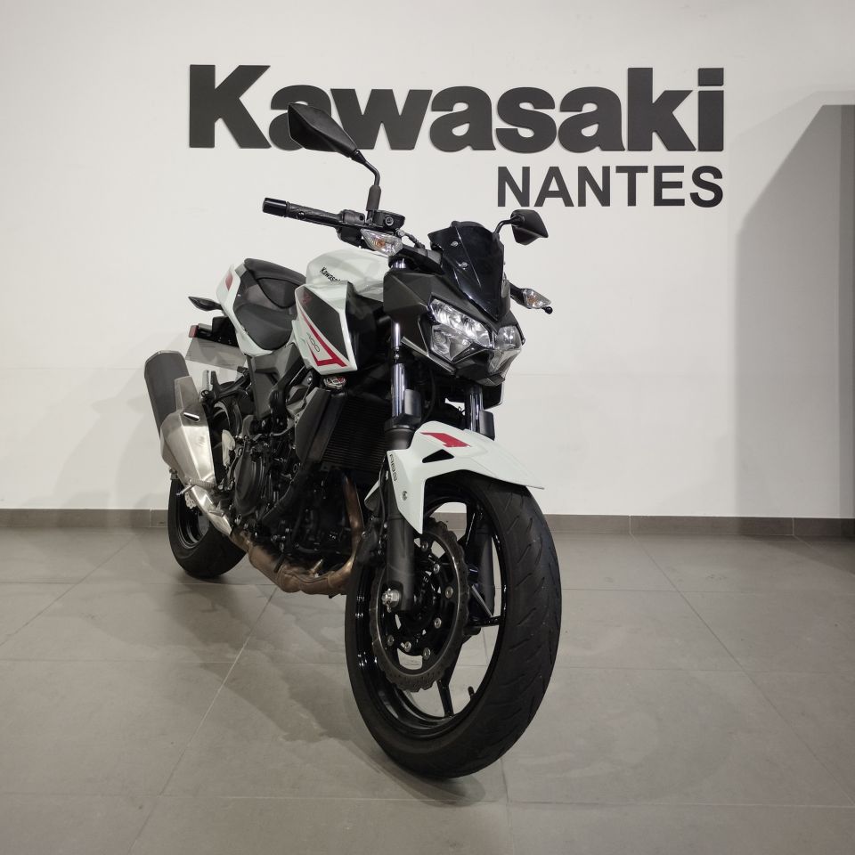 KAWASAKI Z400 4