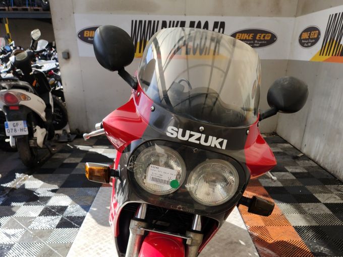 SUZUKI GSX-R 750 4