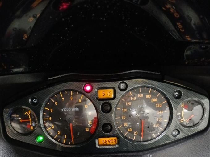 SUZUKI GSX-R 1300 HAYABUSA 4