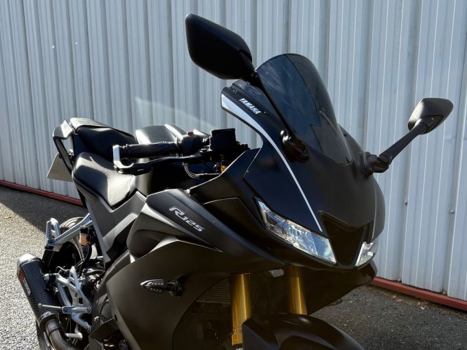 YAMAHA YZF 125 R ABS 4