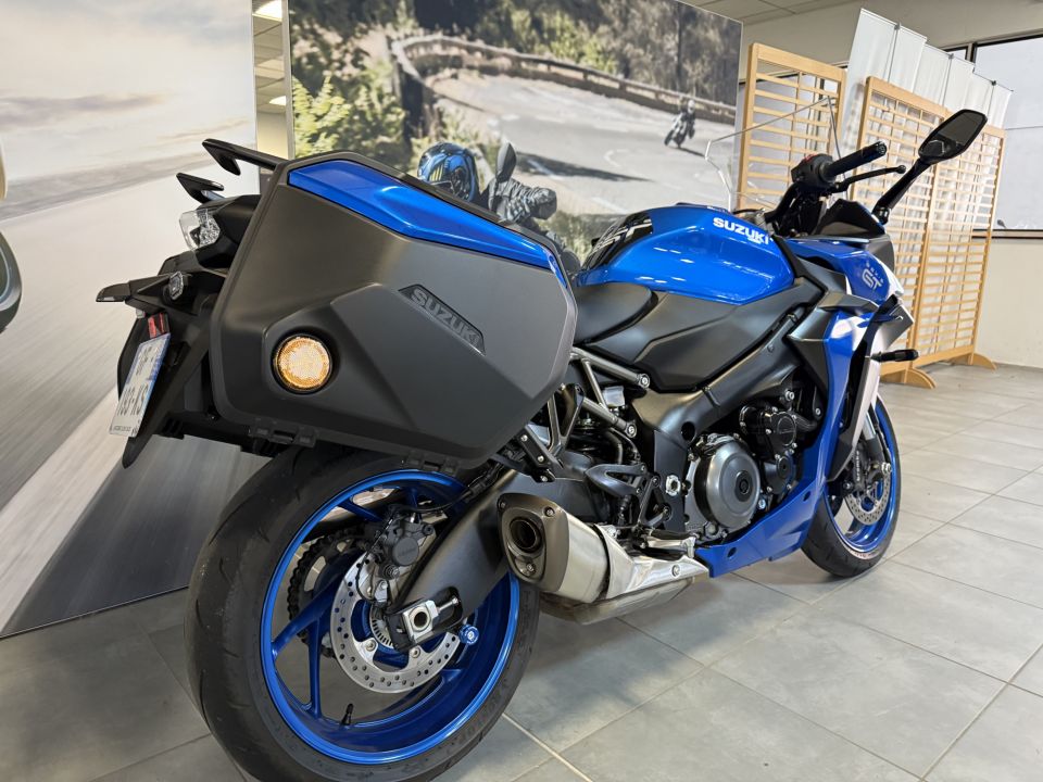 SUZUKI GSX-S 1000 GT 4