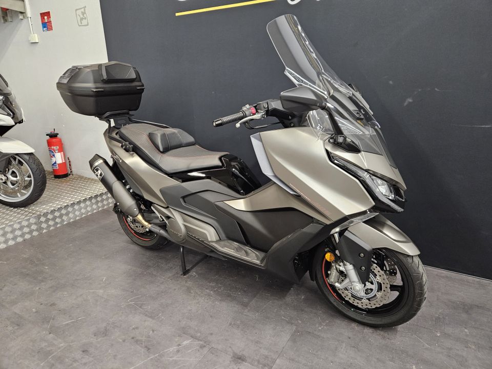 KYMCO AK 550 4