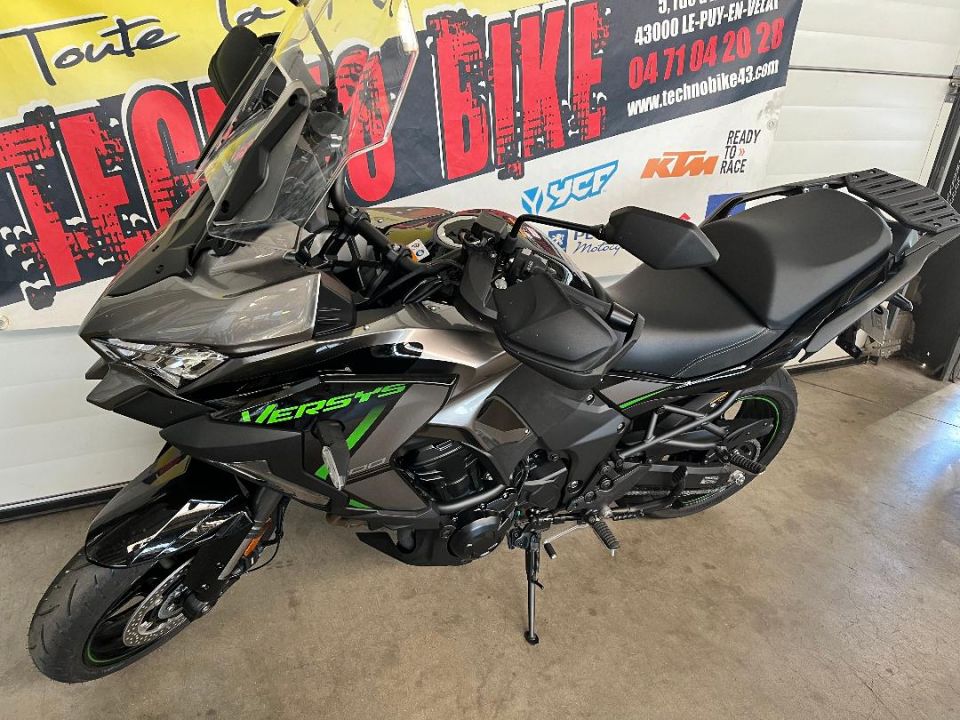 KAWASAKI Versys 1100 4