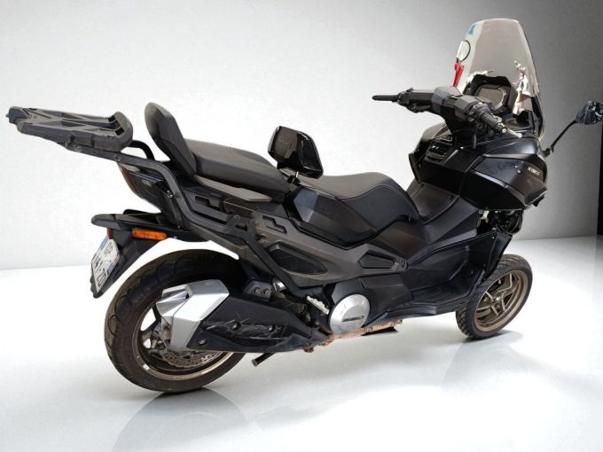 KYMCO CV3 550 4