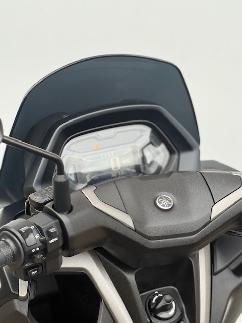 YAMAHA NMAX 125 4